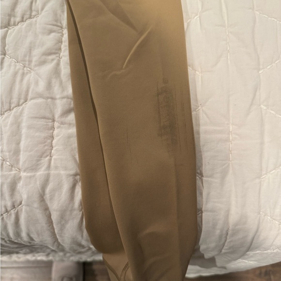 DISTRICT VISION ATHLETIC SET - Picture 3 of 6